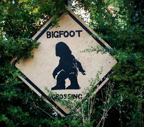 Bigfoot Crossing sign